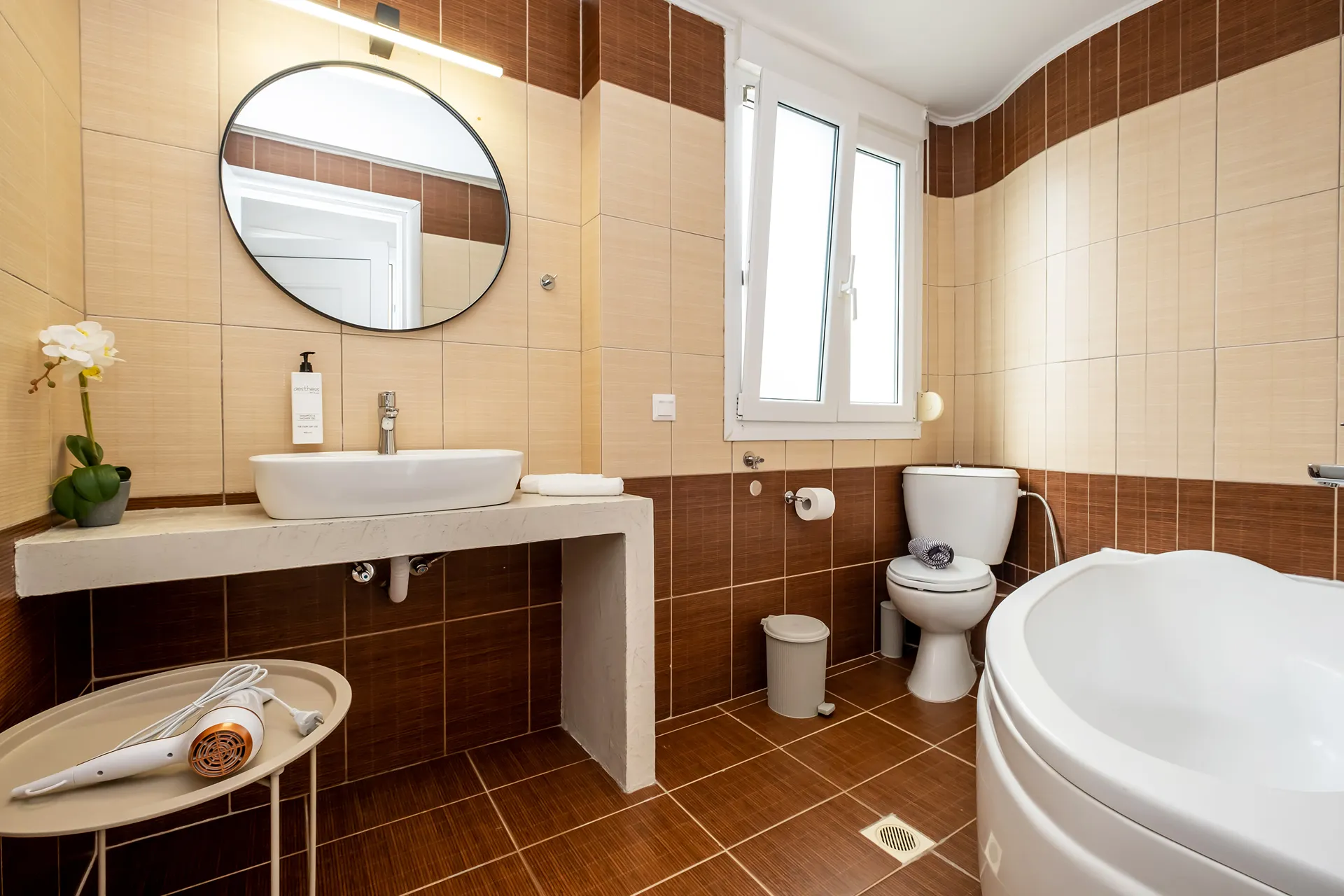 Blue Donkey Villas-Superior Three Bedroom Villa kupatilo